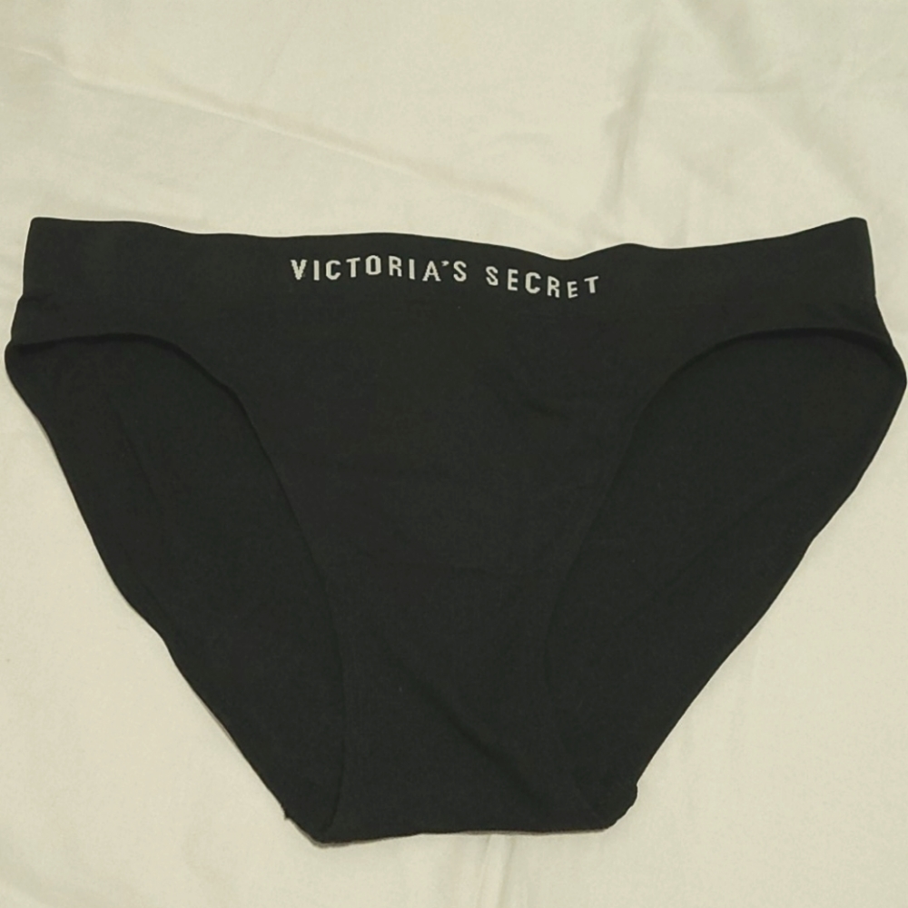 NWT Victoria's Secret bikini underwear L